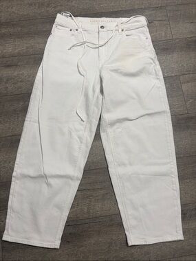 American Eagle White Stretch High-Rise Jeans